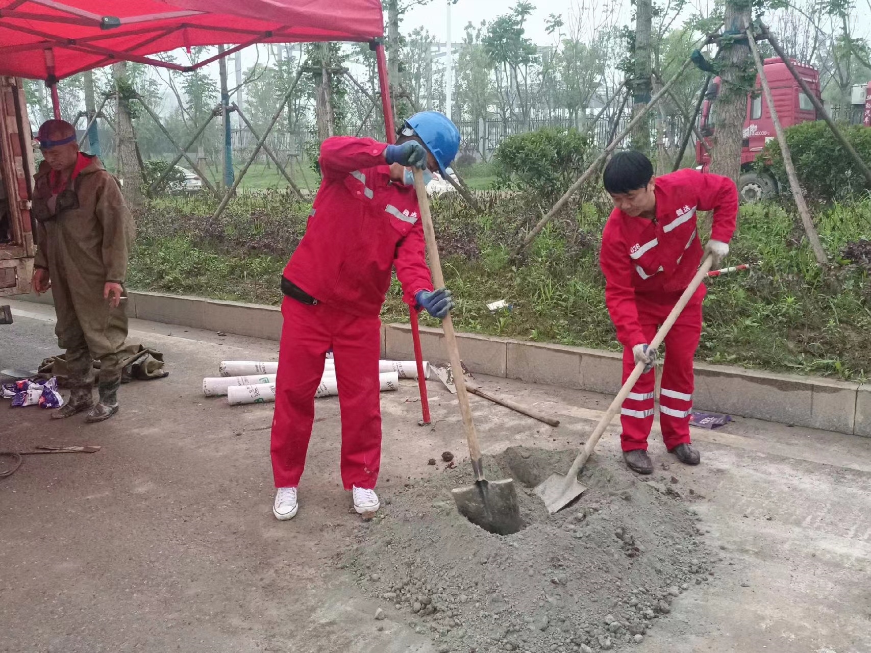 康乐管道疏通哪家好】及时进行市政管道清淤